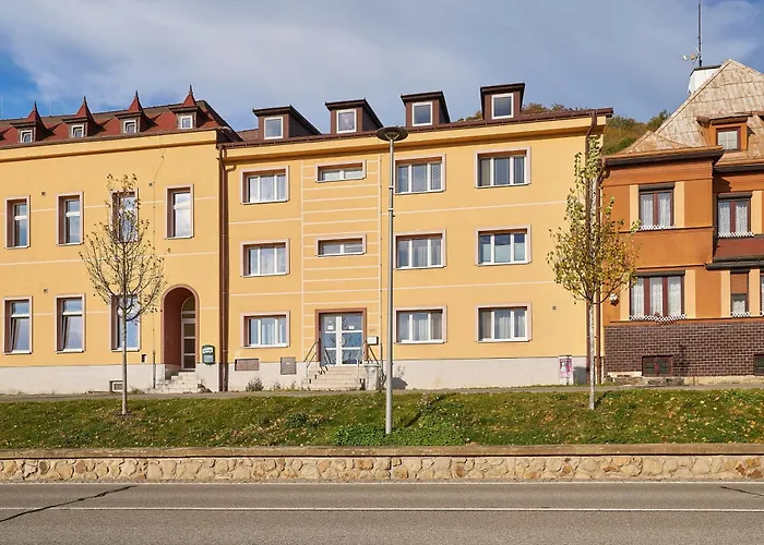 - Dovolena * Žacléř